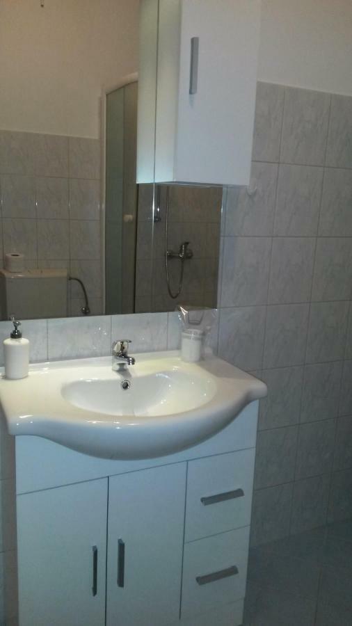 Apartman Lana Банджоле Экстерьер фото